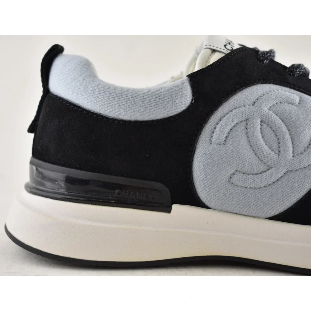 Chanel 22B Black Blue White CC Logo Suede Lace Up Flat Runner Trainer Sneaker 40